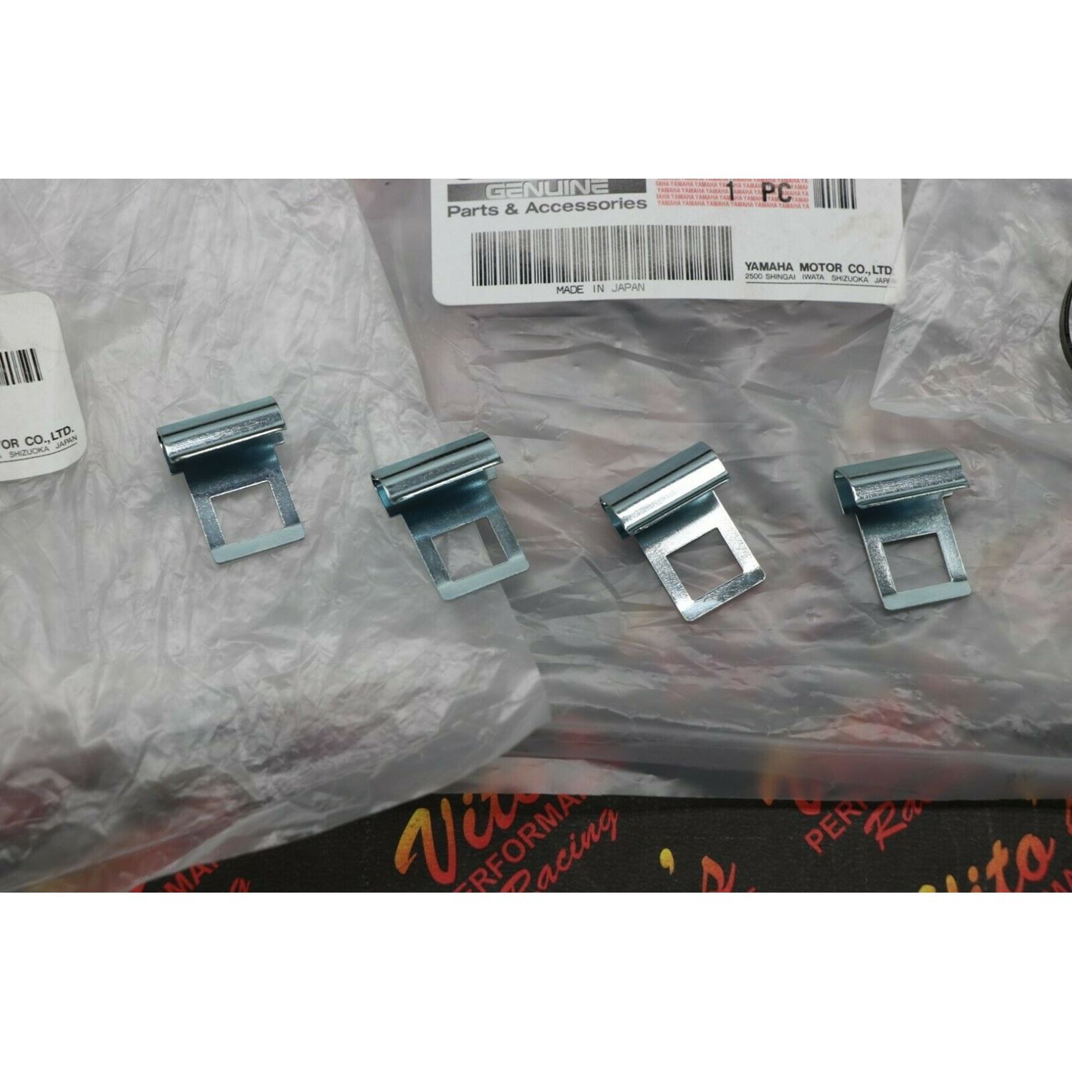 4 x NEW lid CLIPS for stock factory OEM airbox fit